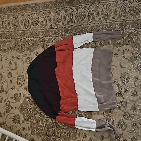 Volkom V Neck Sweater - Picture 5 of 5